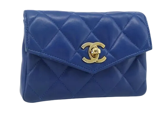 CHANEL Matelasse